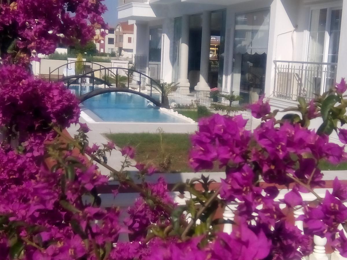 Otel Dolunaydın Side